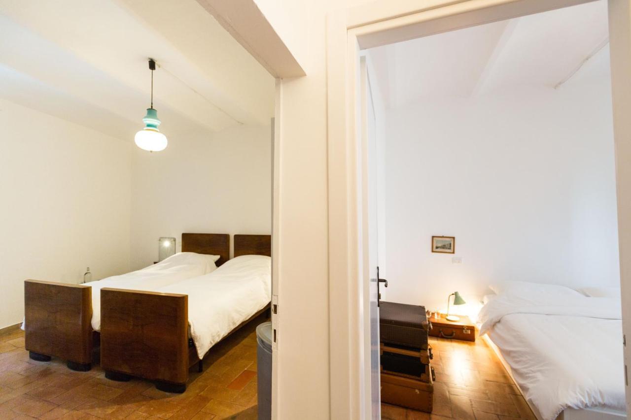 Room En Suite La Corte Ассизи Экстерьер фото
